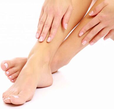 Healthy well partitioned legs without fungus